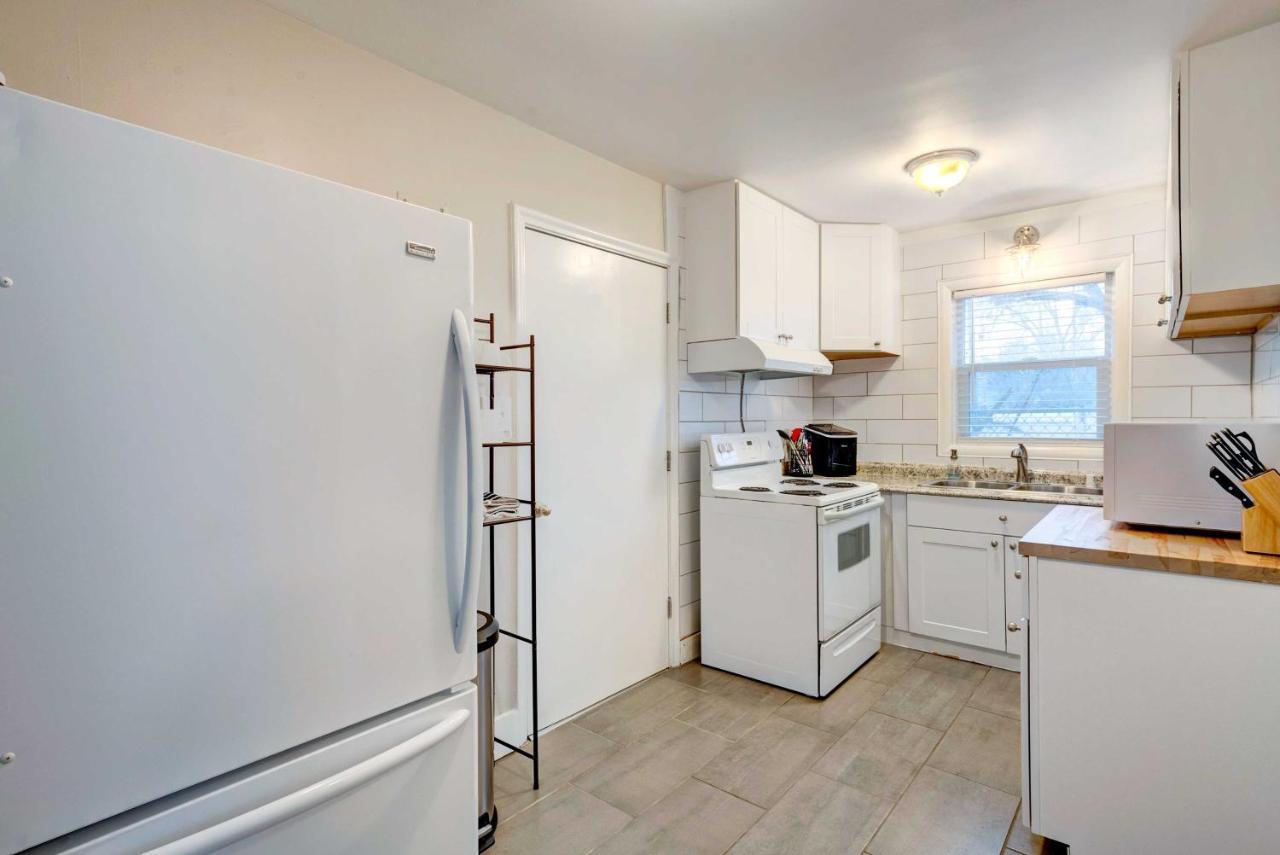 Cozy Ogden Cottage 1 Mi To Downtown! Exterior photo